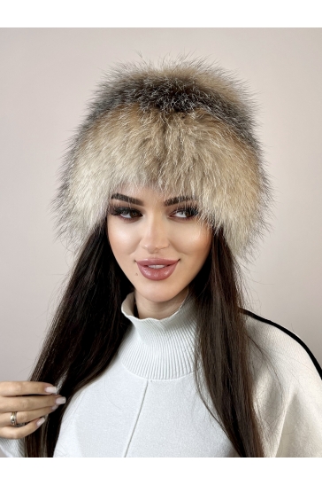 Меховая шапка женская из блюфроста