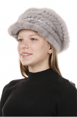 Меховая шапка женская из норки