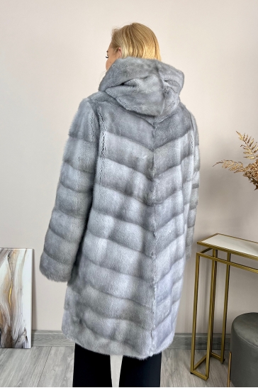 Шуба из норки с капюшоном