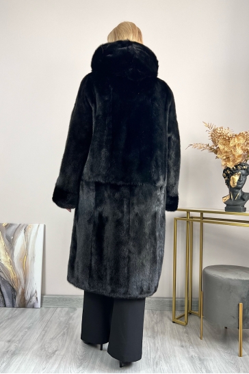 Шуба из норки с капюшоном